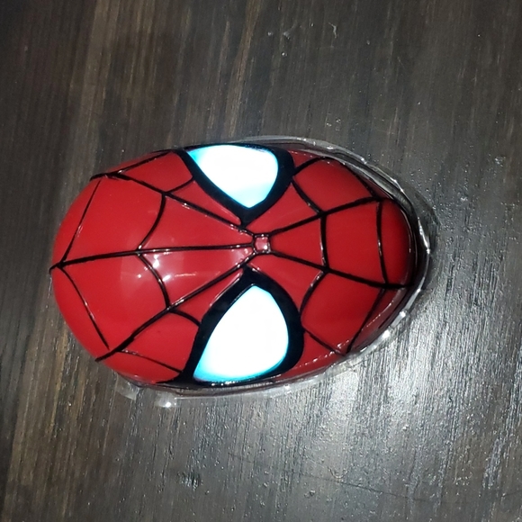 Spiderman Cake Topper - Picture 2 of 6